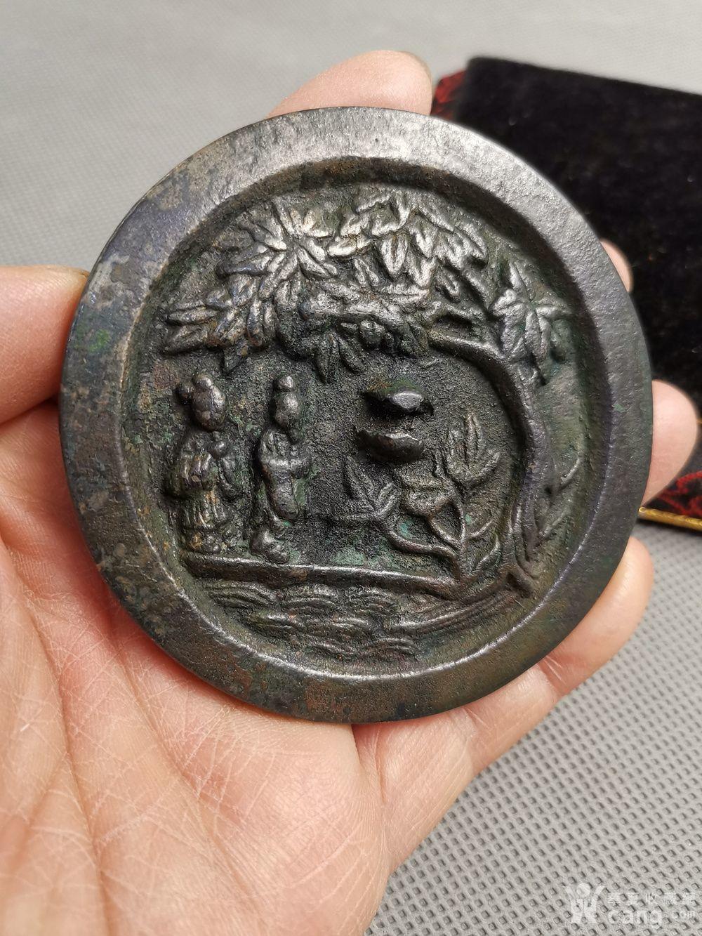 辽金时期人物铜镜.