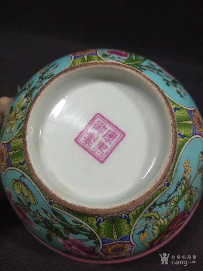 清康熙御制粉彩胭脂红釉开窗粉彩碗