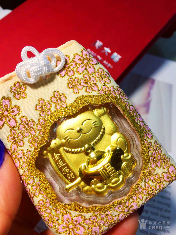 周大福专柜正品日本限定款999千足金黄金招财猫樱花御守!