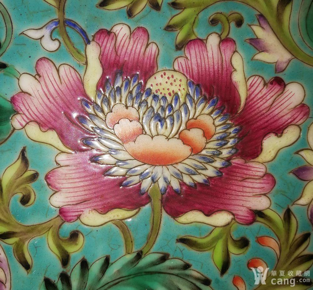 珐琅彩花纹大盘