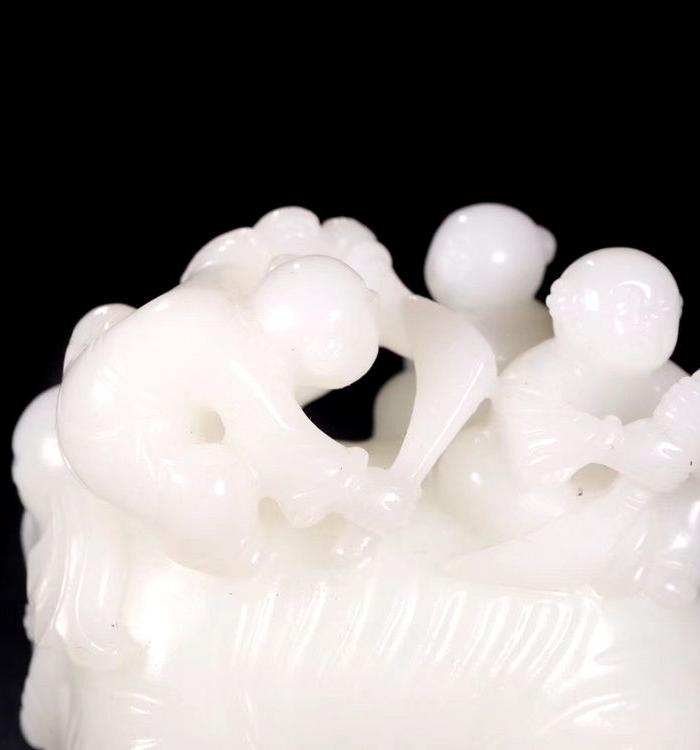 和田玉童子洗象摆件