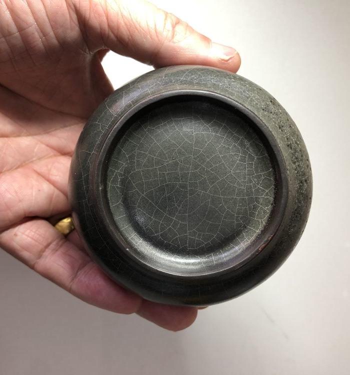 溪口大窑黑胎觯式瓶 俗称龙官