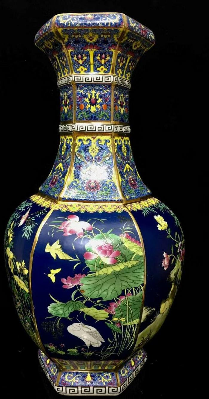 清乾隆珐琅彩花鸟纹瓶瓷器收藏