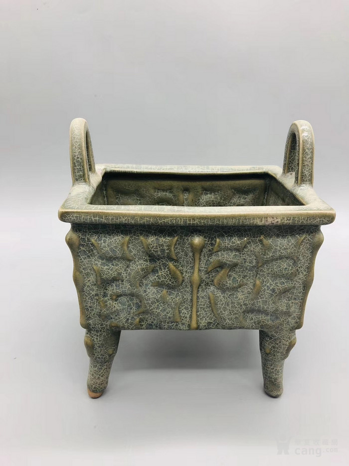 钧瓷立耳四方鼎