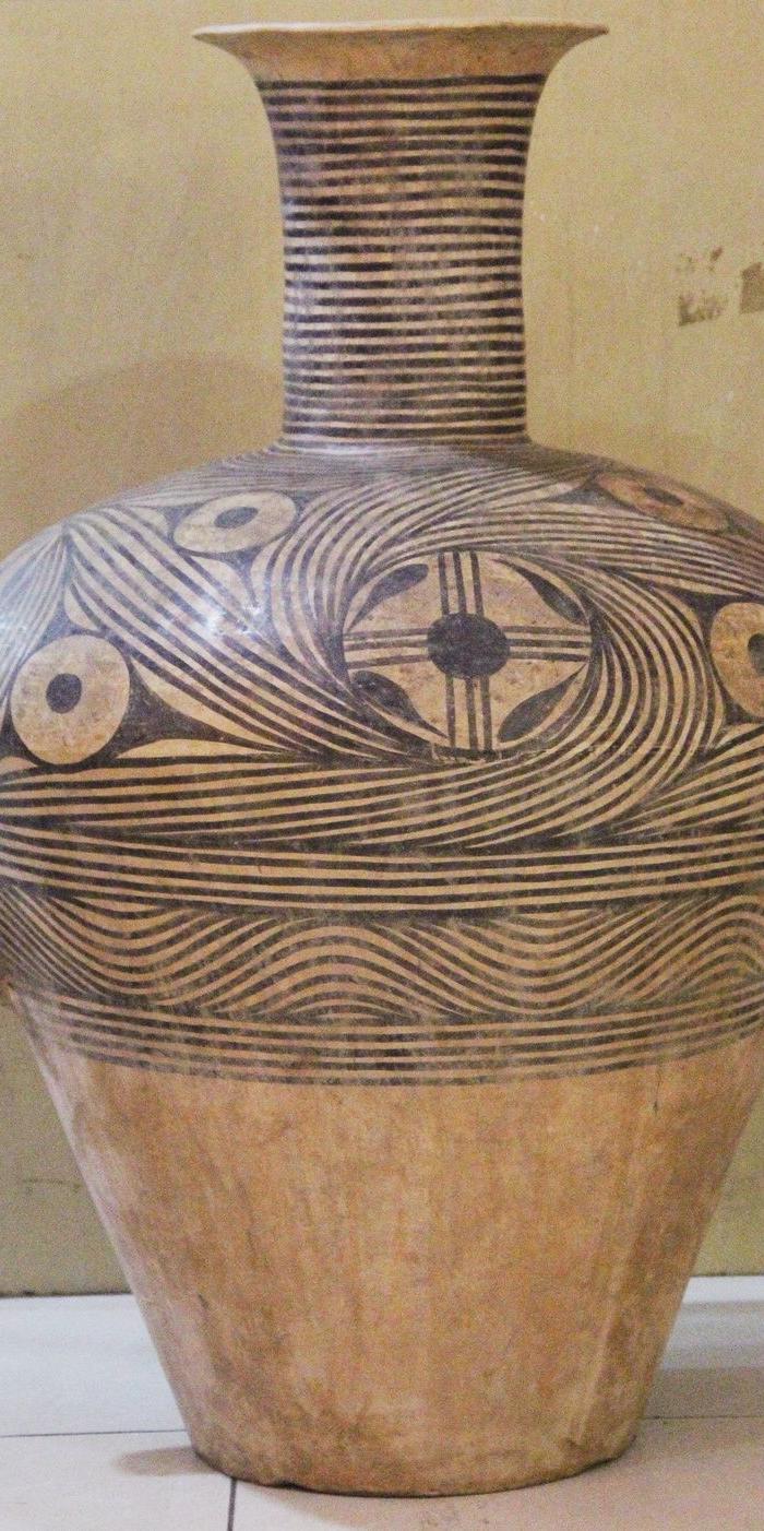 马家窑彩陶太阳纹