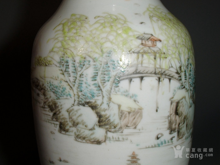 清光绪 高心田浅绛彩山水纹瓶