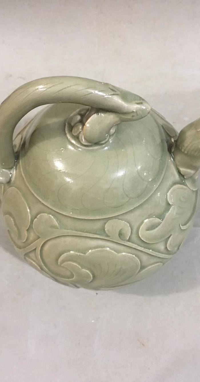 耀州窑刻花倒流壶