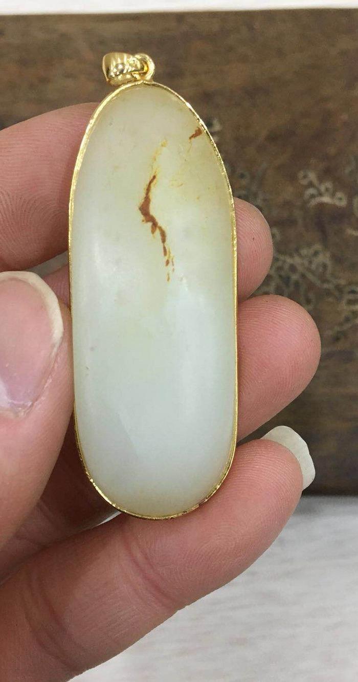 精品和田玉包金挂件