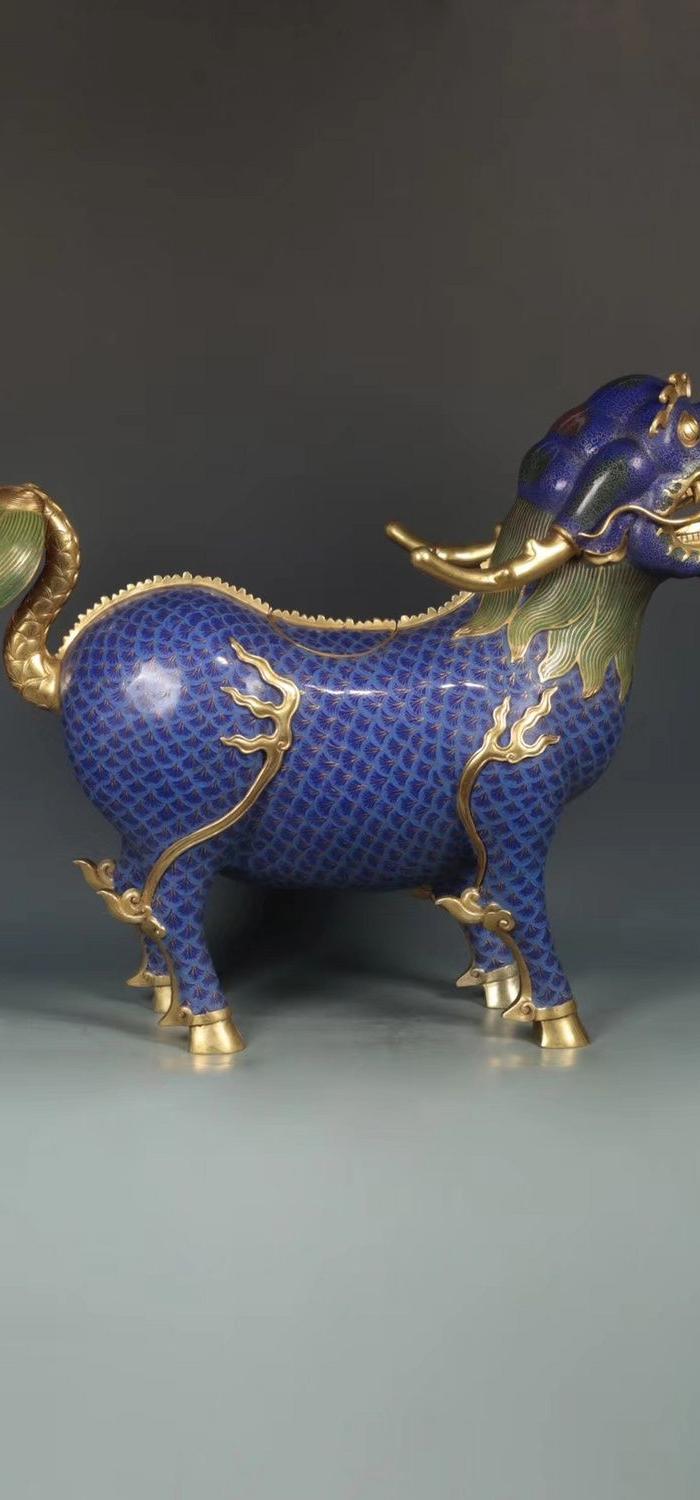 清 精铸铜胎景泰蓝掐丝珐琅麒麟