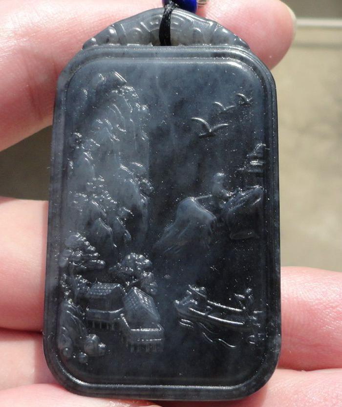 和田玉籽料青花意境山水牌!