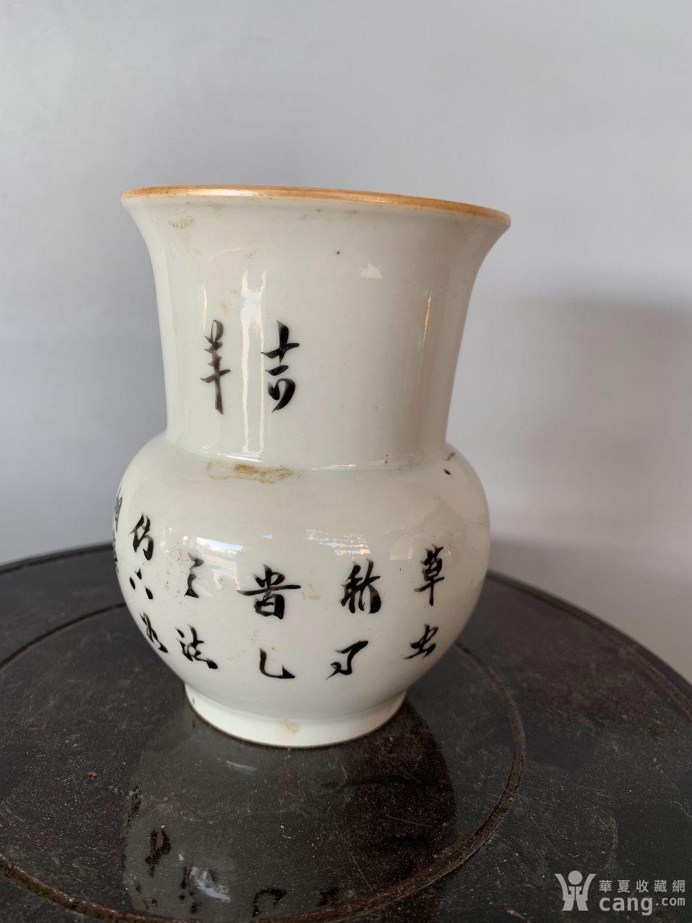 清末民国粉彩渣斗,釉面肥厚滋润,画工精美