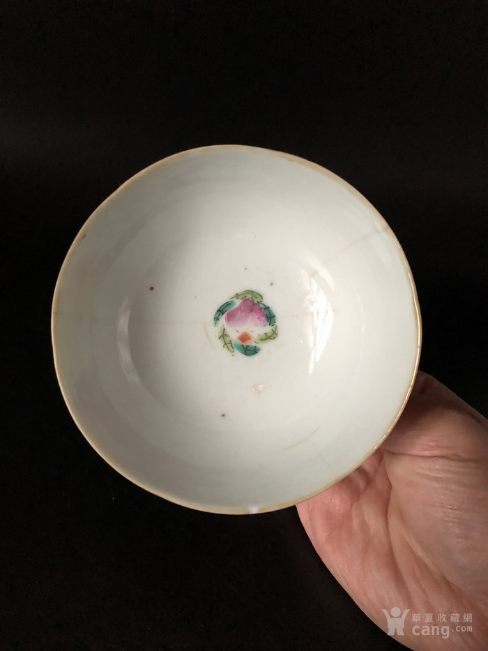 晚清同治矾红三多福寿纹葵口碗