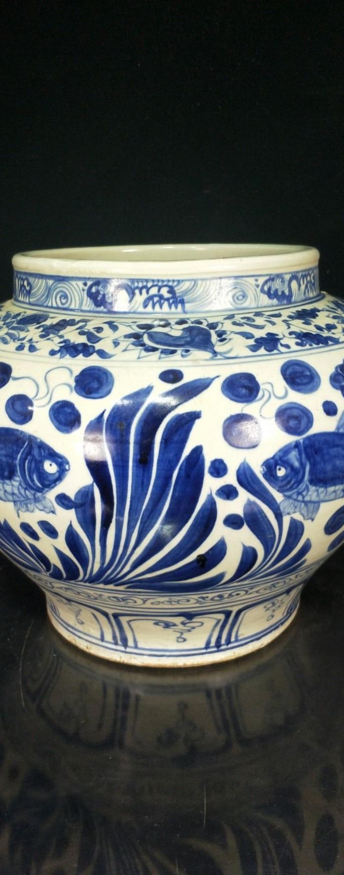 元青花鱼藻纹大罐