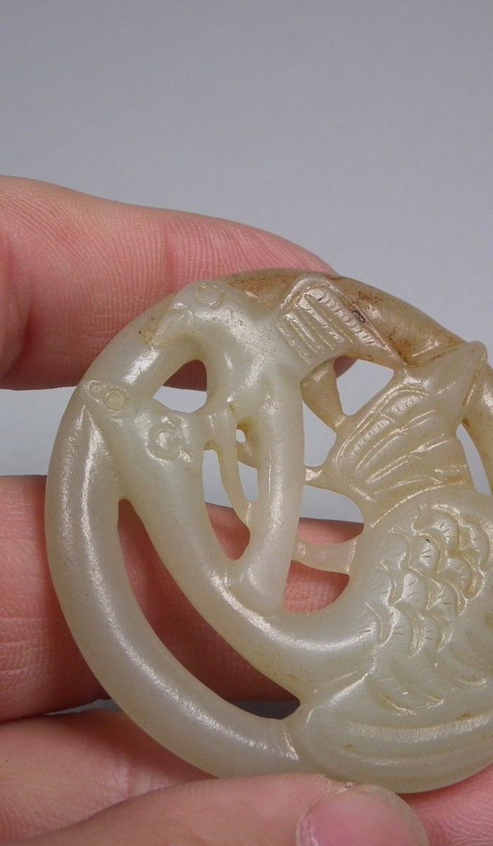 和田青白玉带沁海东青捕大雁大把件