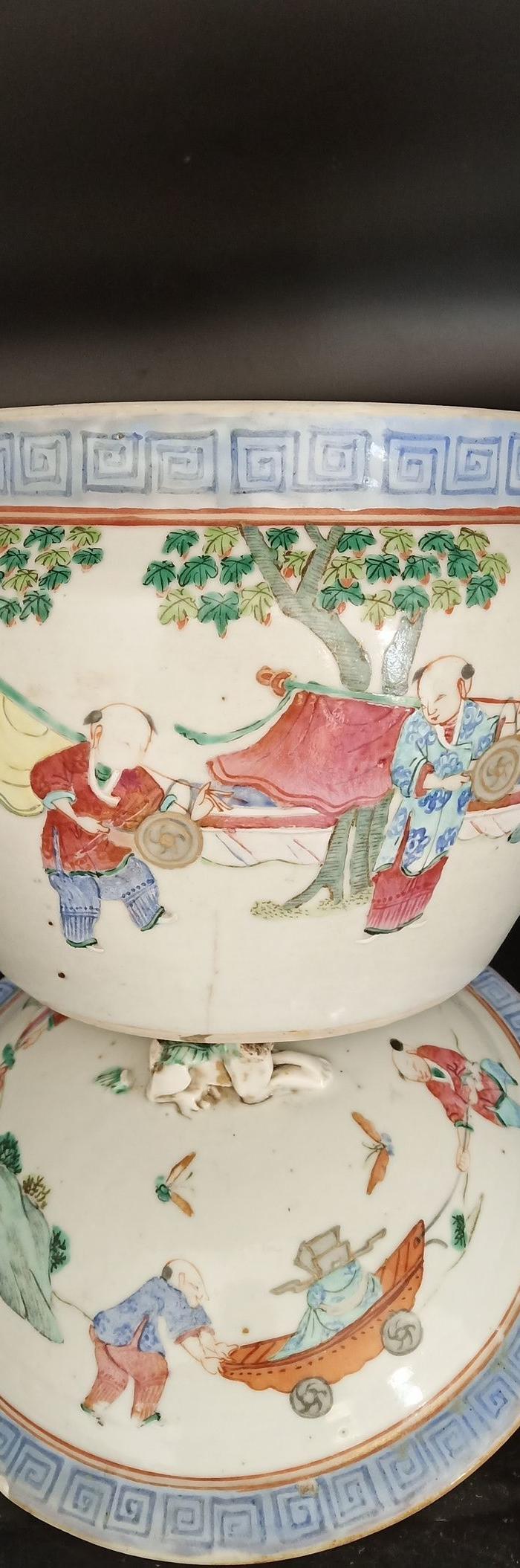 道光粉彩人物大罐