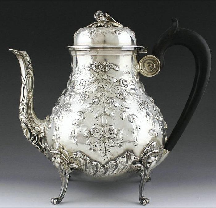 1882年法国洛可可枝叶雕花咖啡壶四件套
