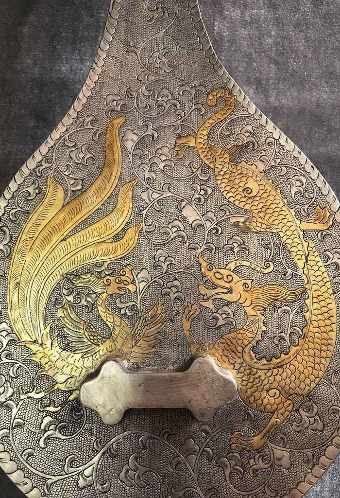 龙纹马头琵琶