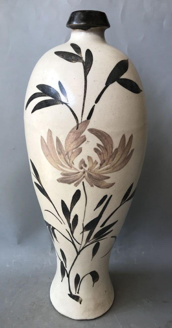 磁州窑画花梅瓶