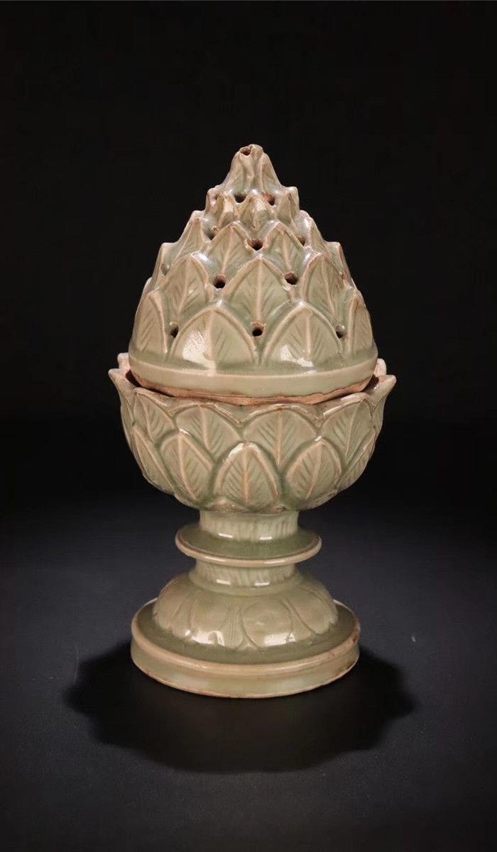 明, 龙泉青瓷博山炉