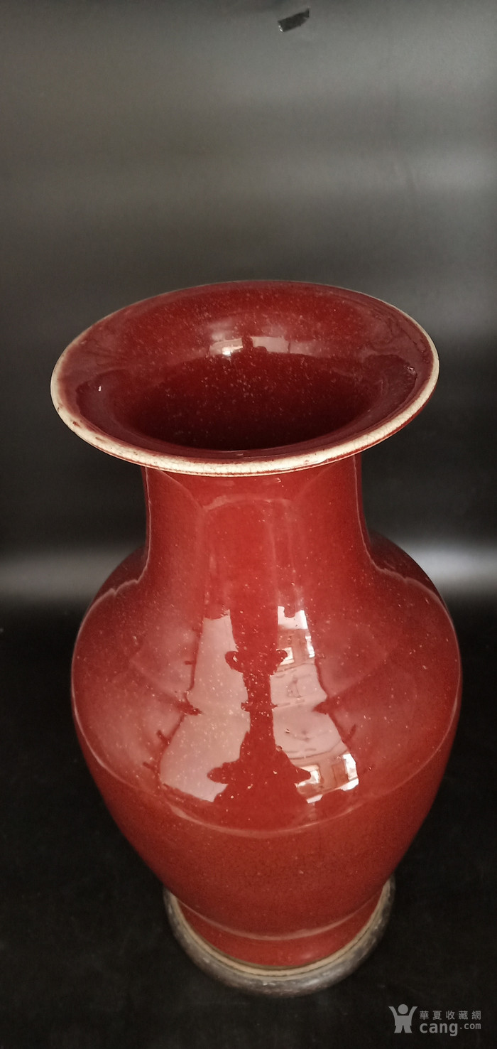 乾隆钧红釉大瓶