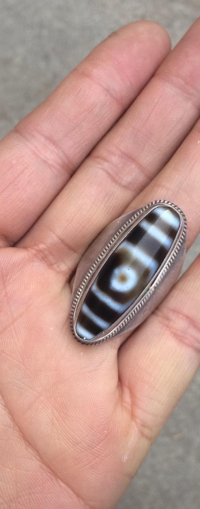 收来的千年玛瑙天珠戒指 纯银老戒指