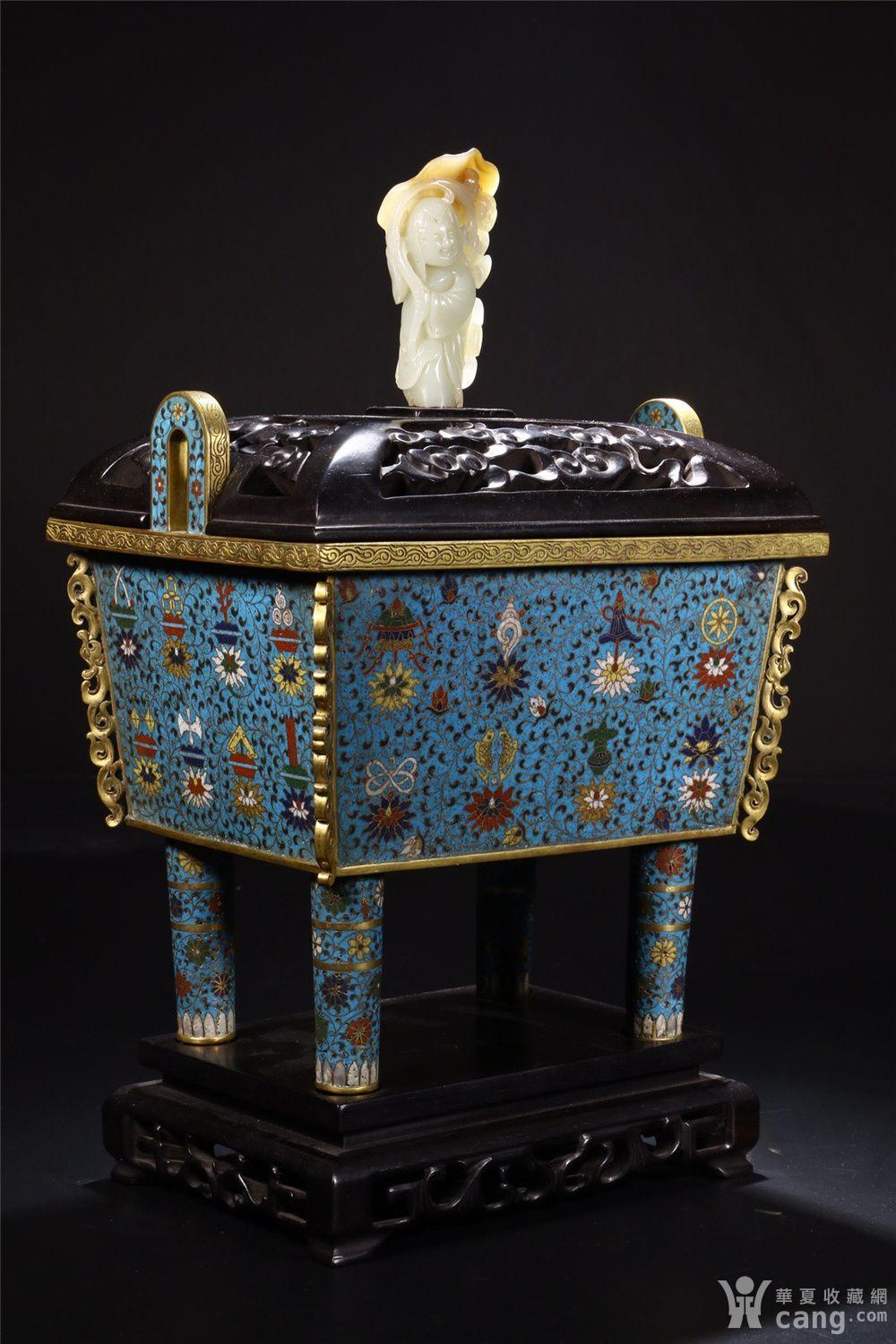 掐丝珐琅八宝纹四方鼎式香炉