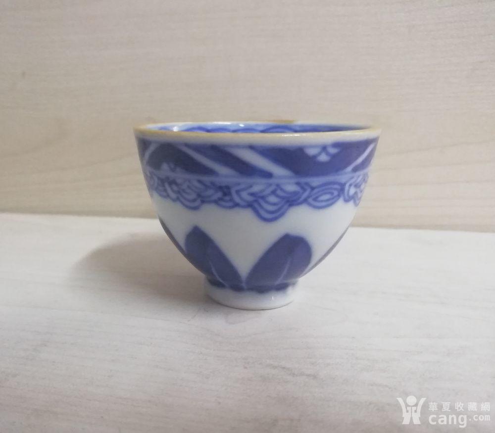 雍正青花鸡心杯