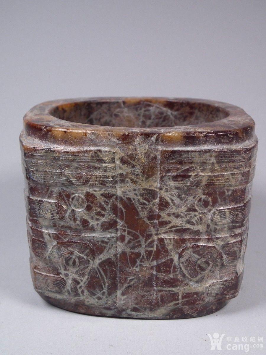 红玉带灰*兽面纹方型大玉琮