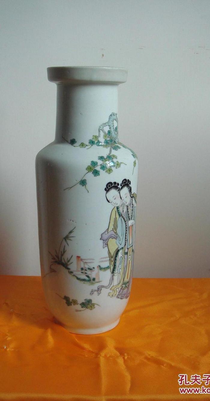 清光绪浅绛彩仕女图纹棒棰瓶.浅绛彩大师邱坤如作