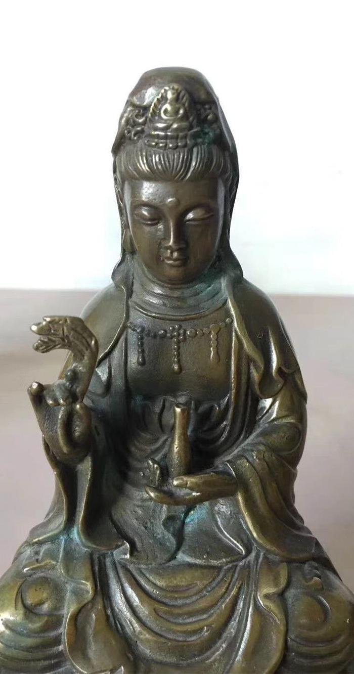 乾隆年制纯铜观音像