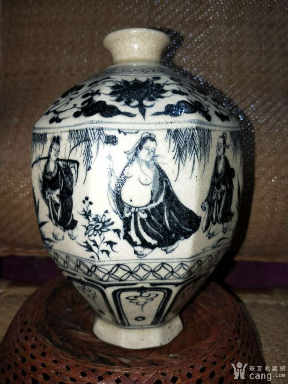 元青花国产料八仙人物八棱罐