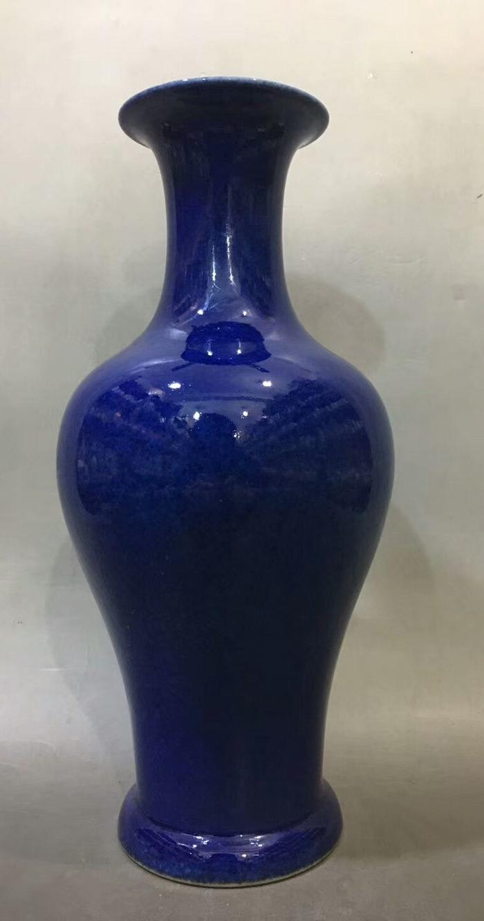雍正霁蓝釉观音瓶