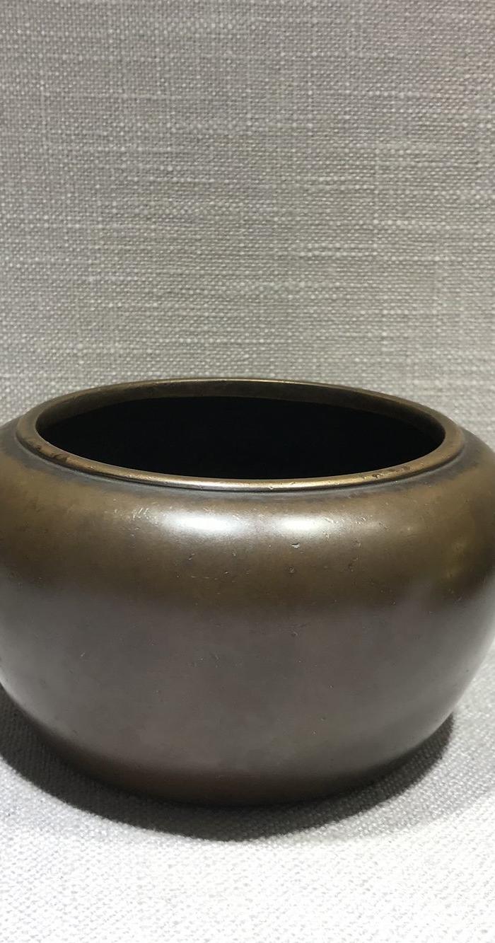 老铜钵式香炉