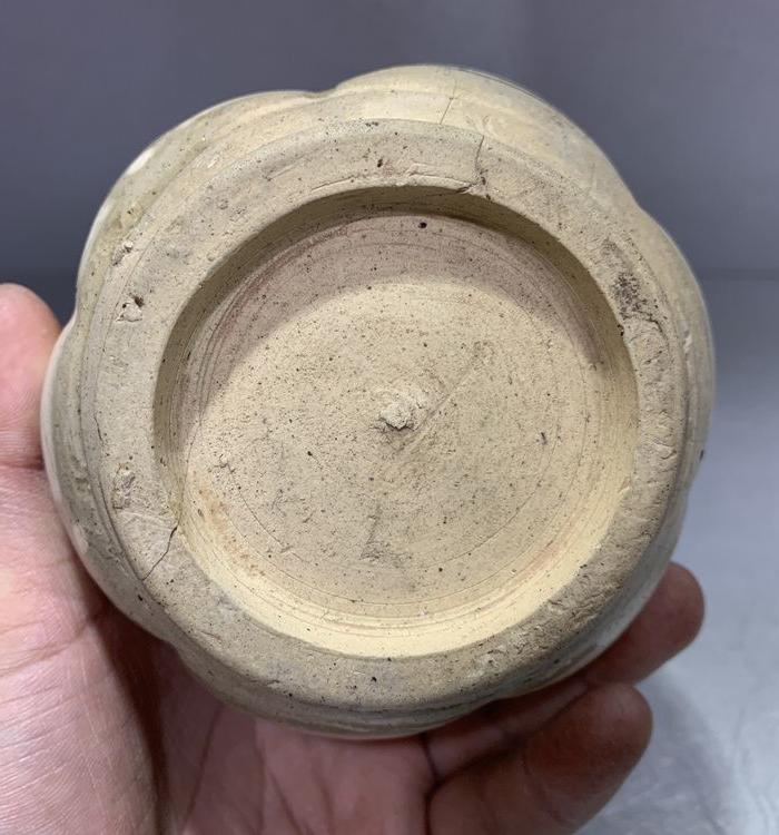 北宋磁州窑白底黑花玉壶春瓶