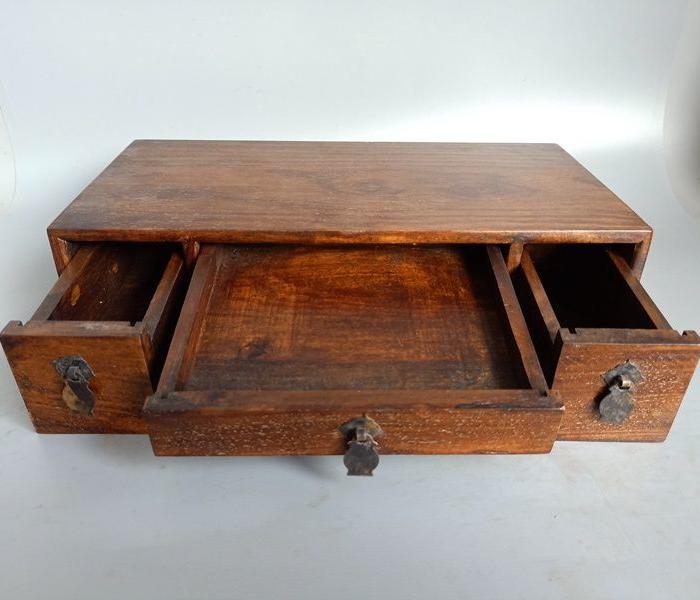 传世做工精致的老黄花梨木首饰盒