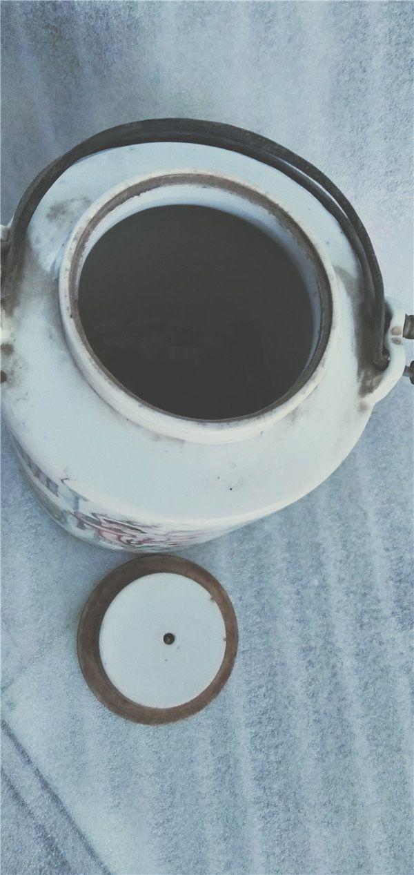 保存基本完好特别大的民国王裕泰款提梁老瓷壶