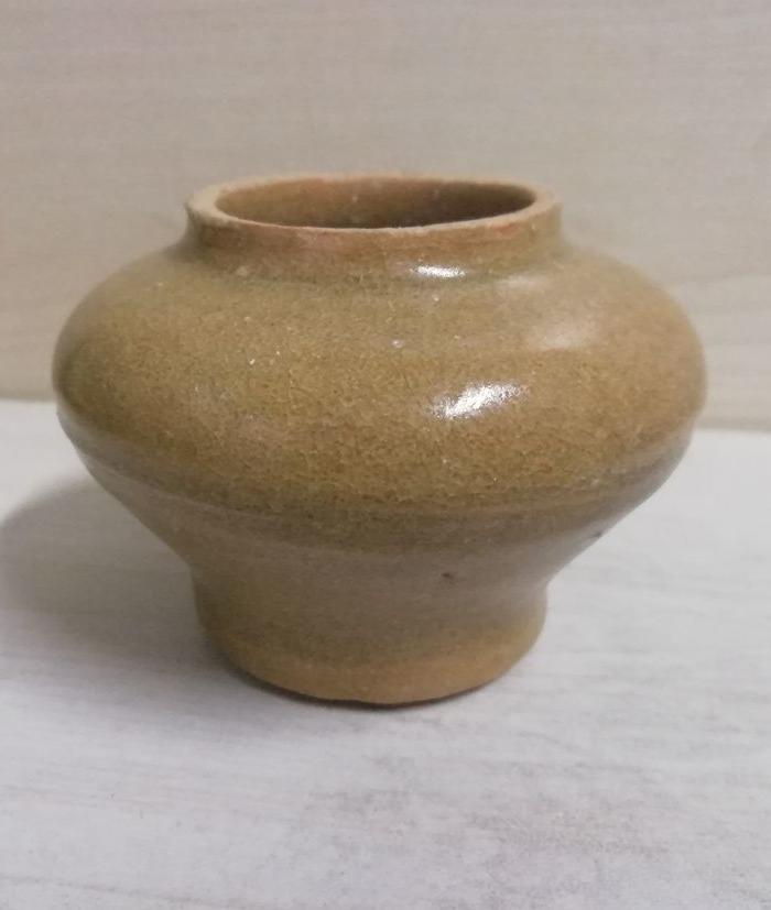 元代龙泉窑黄釉五谷盖罐