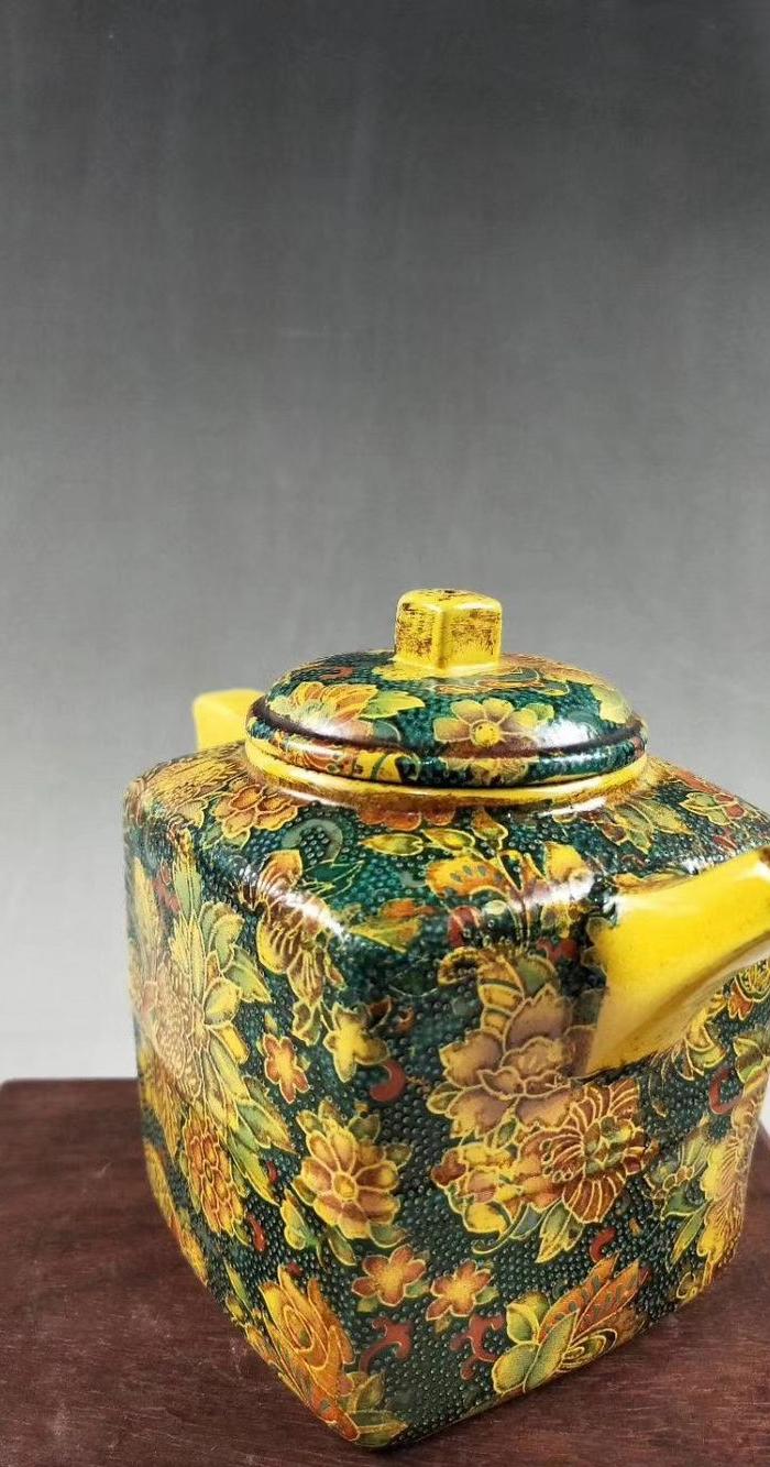 时大彬制珐琅彩紫砂壶一把