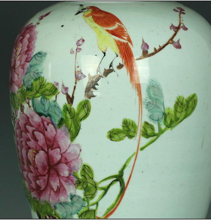 民国瓷绘名家刘和义的双牡丹绶带鸟粉彩诗文大冬瓜罐一对