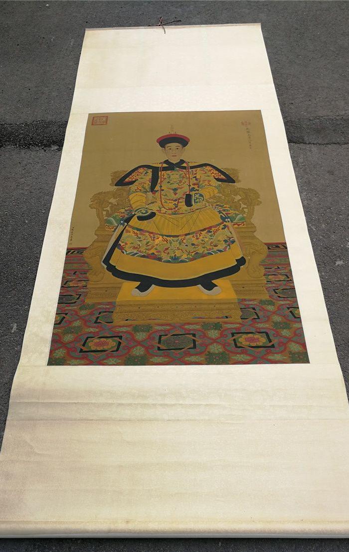 郎世宁画皇帝像作品立轴